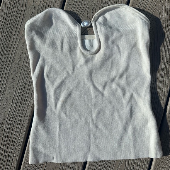 Cream strapless top with faux pearl - Picture 4 of 5